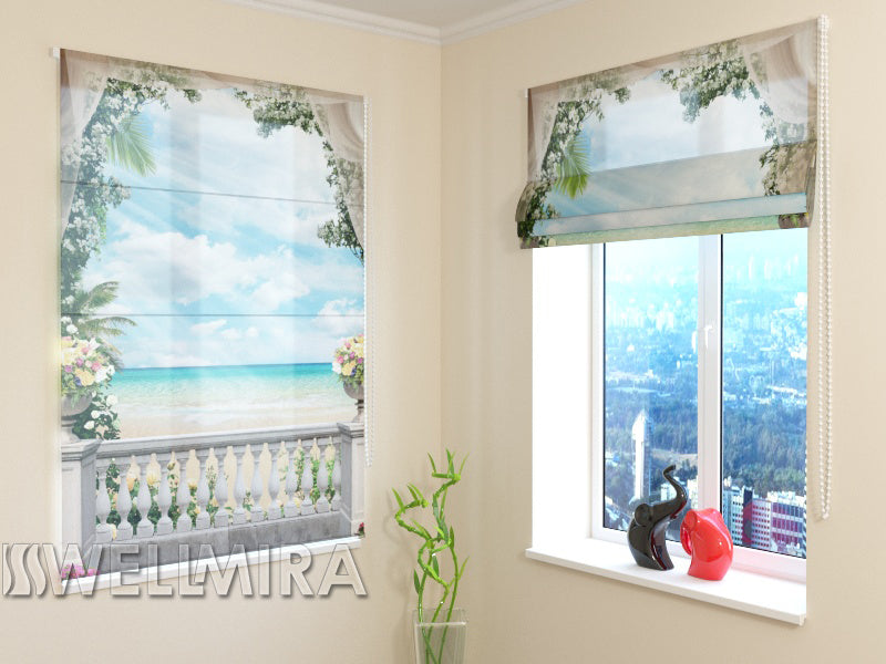 Roman Blind View of the blue sea