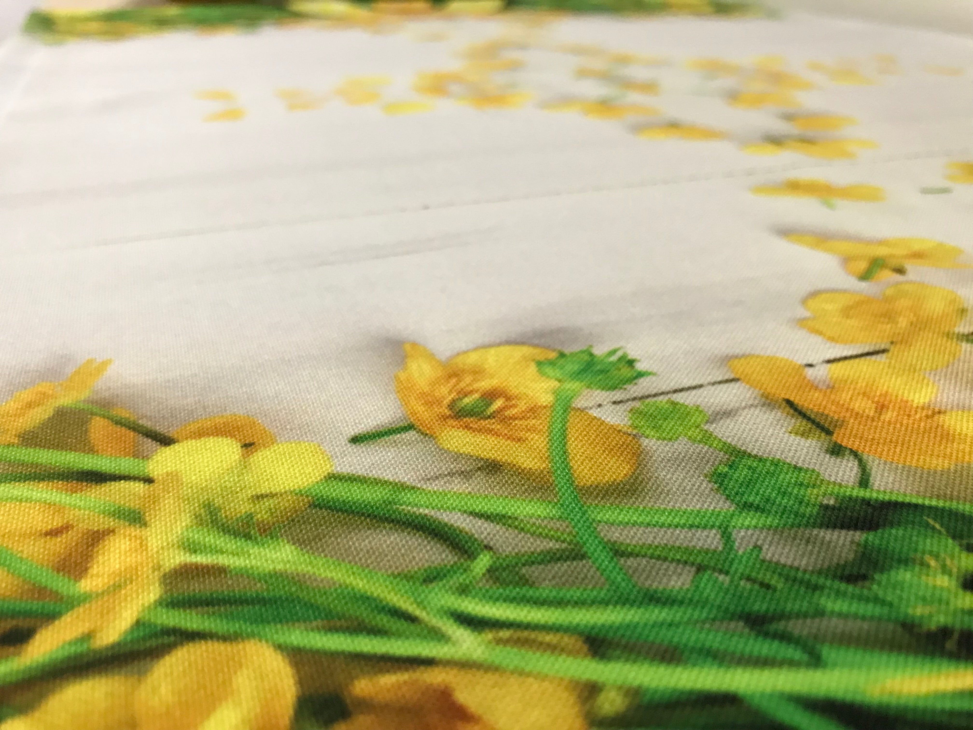 Tablecloth Yellow flowers on the white - Wellmira