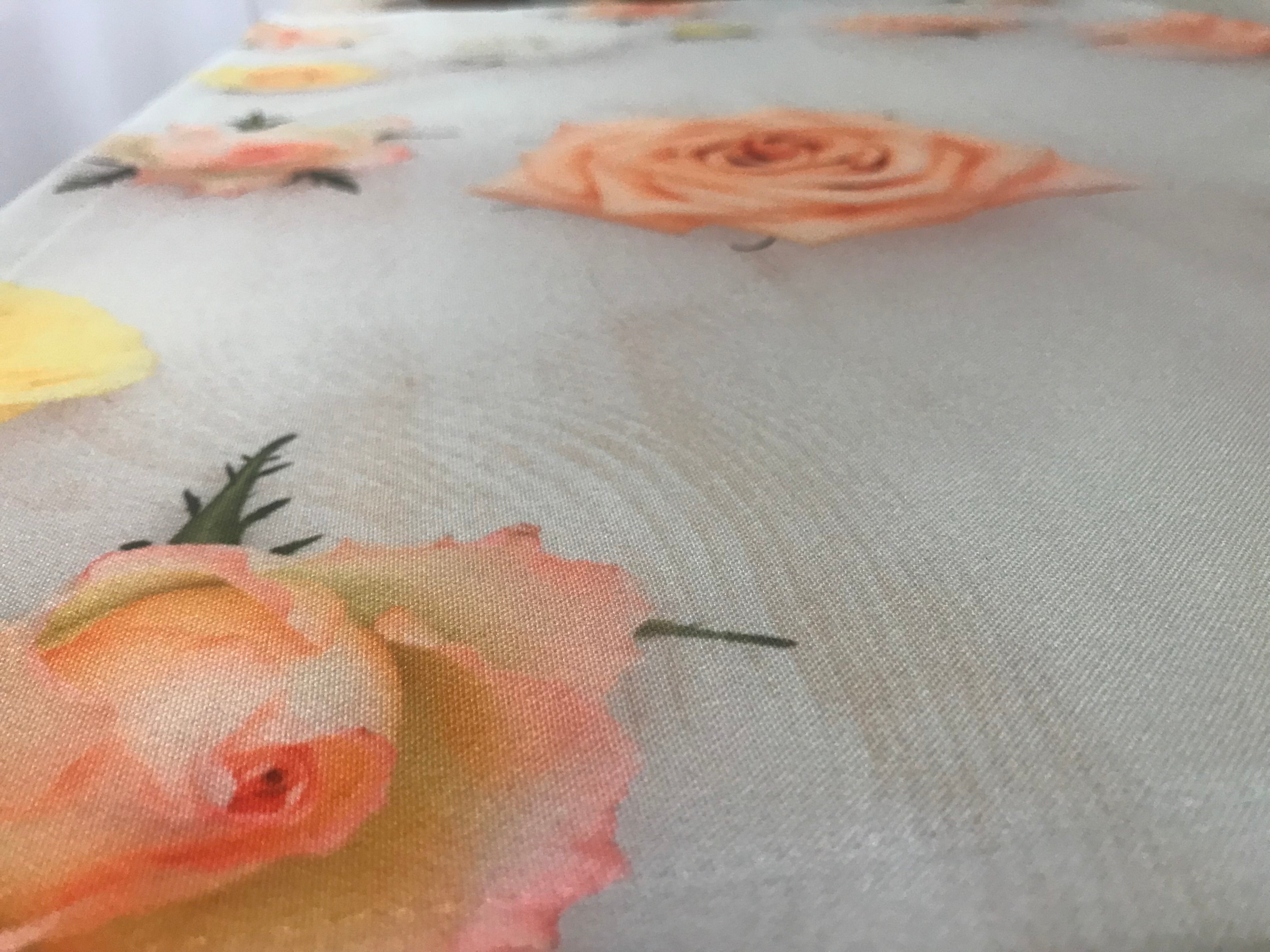 Tablecloth Roses on the board - Wellmira