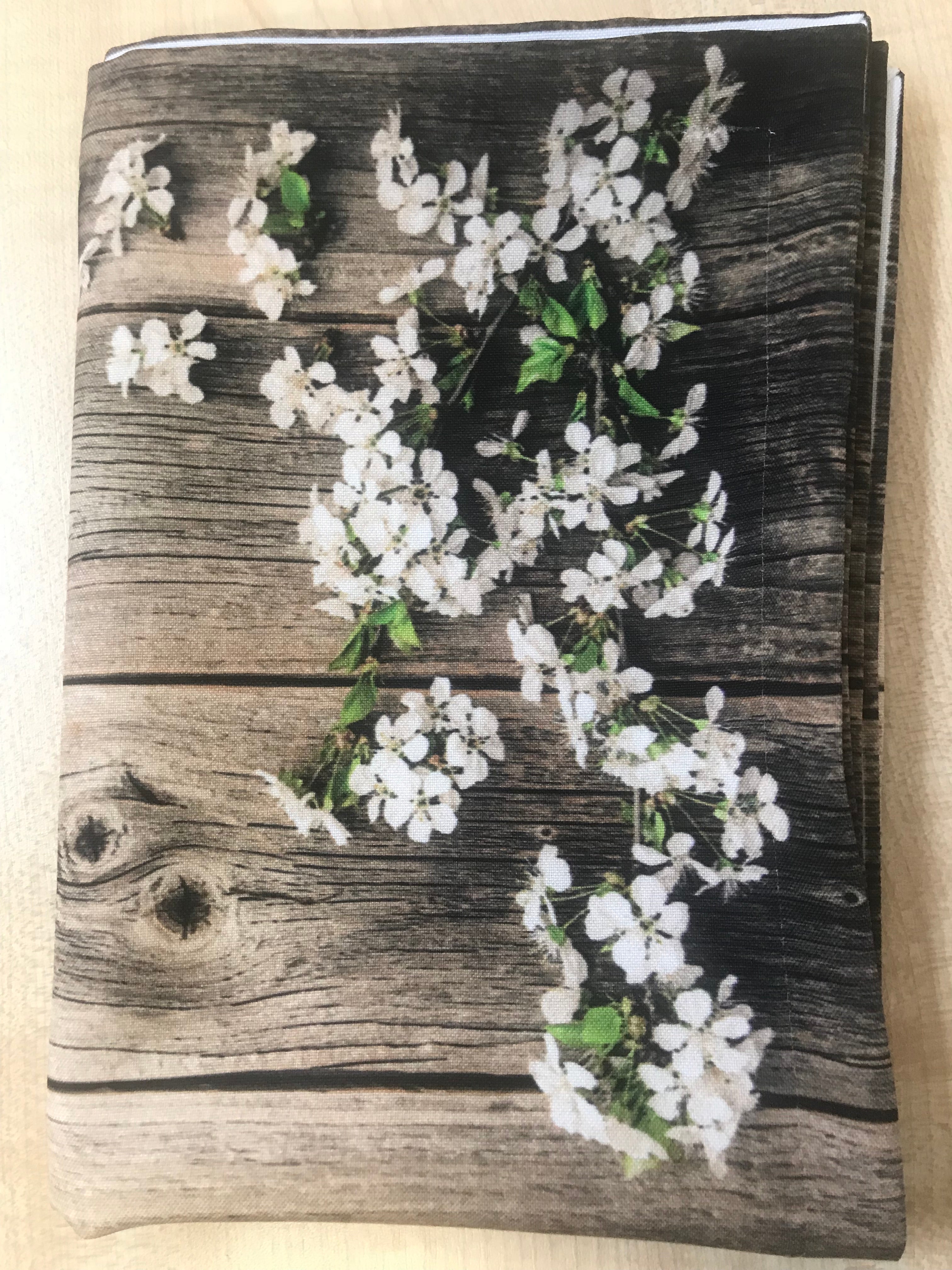 Tablecloth Blossom and wood - Wellmira